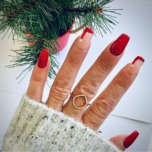 Hand painted artificial gel nails kit. Choose the size and shape that suits you.